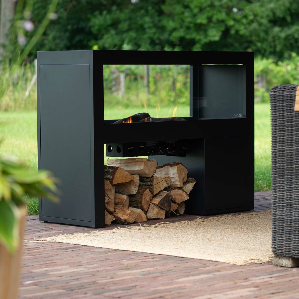 Cosi Cosivista 120 Outdoor Gas Fireplace, Black Aluminium
