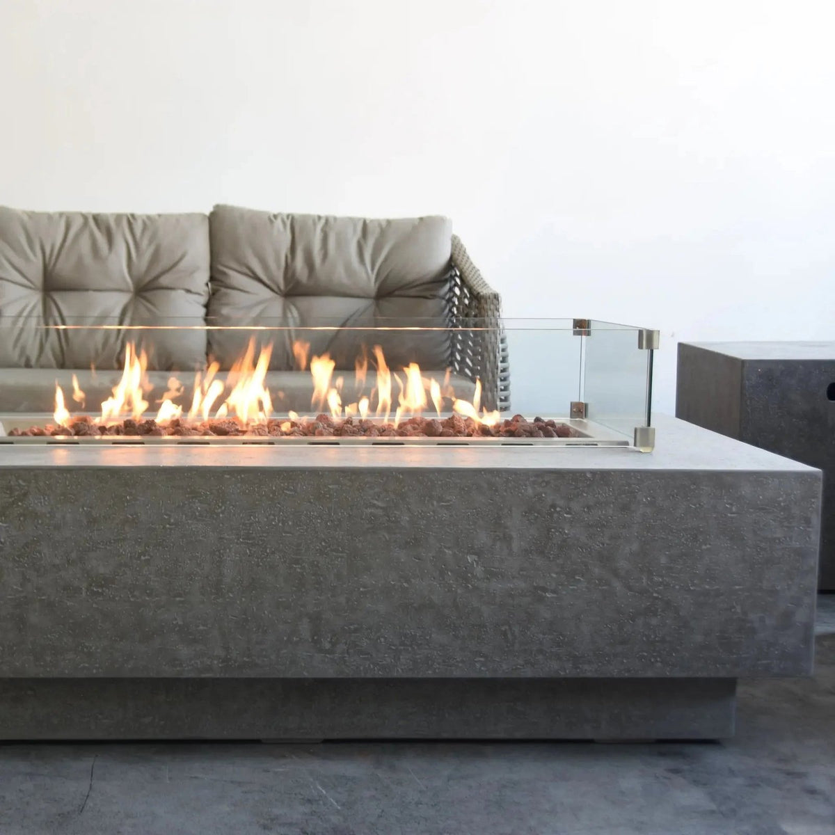Elementi Kingsale Rectangular Gas Fire Pit Table 13.2 kW, Light Grey